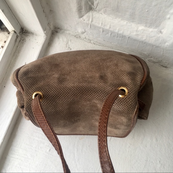 Bottega Veneta taupe patterned suede mini bag - Picture 4 of 9